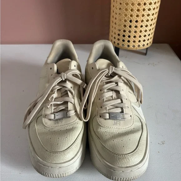 Nike Women's Air Cream Sneakers - Picture 2 of 4